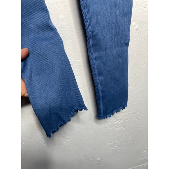 NEW Spiritual Gangster Womens Love Sculpt Legging M/L Blue Small 7/8 Ruffle - Picture 4 of 7